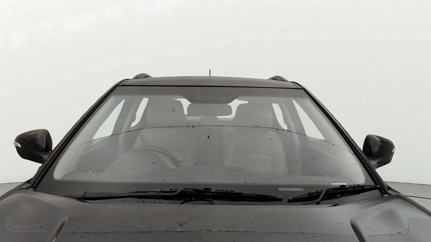 2020 Mahindra XUV300 W8 (O) 1.2 PETROL, Petrol, Manual, 69,339 km, Front Windshield
