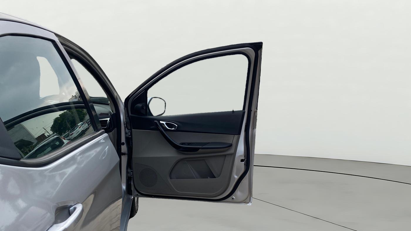 2018 Tata Tiago XZA PETROL, Petrol, Automatic, 39,576 km, RHS Front Door