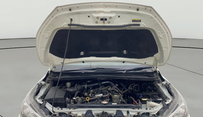 2022 Toyota Innova Crysta 2.7 GX AT 7 STR, Petrol, Automatic, 22,173 km, Open Bonet