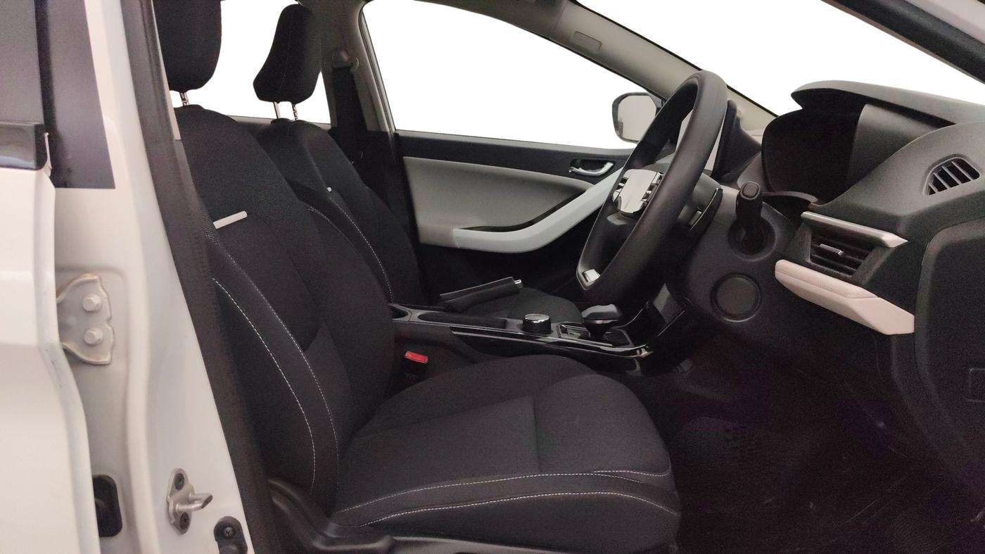 2024 Tata NEXON CREATIVE+ DCA 1.2 PETROL, Petrol, Automatic, 4,498 km, Right Side Front Door Cabin