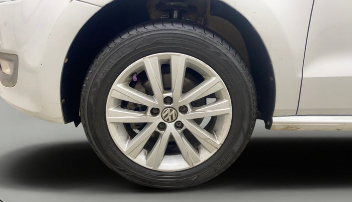 2013 Volkswagen Polo HIGHLINE1.2L, Petrol, Manual, 88,779 km, Left Front Wheel