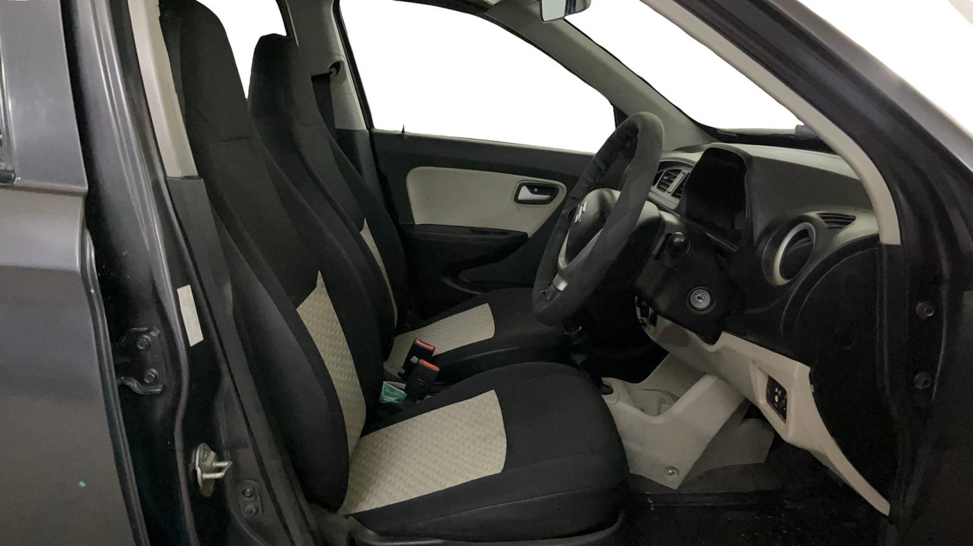 2021 Maruti Alto LXI CNG, CNG, Manual, 61,105 km, Right Side Front Door Cabin