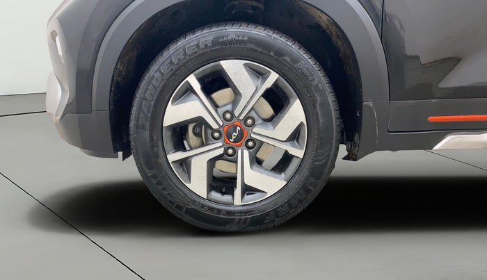 2022 KIA SONET HTX ANNIVERSARY EDITION 1.5, Diesel, Manual, 45,352 km, Left Front Wheel