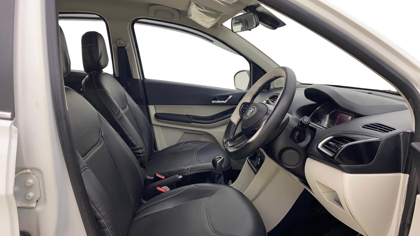 2023 Tata TIGOR XZ PLUS PETROL, Petrol, Manual, 41,921 km, Right Side Front Door Cabin