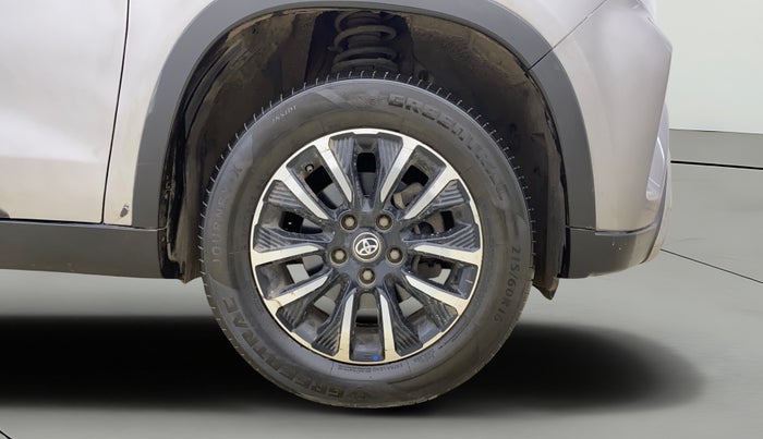2021 Toyota URBAN CRUISER PREMIUM GRADE AT, Petrol, Automatic, 52,144 km, Right Front Wheel