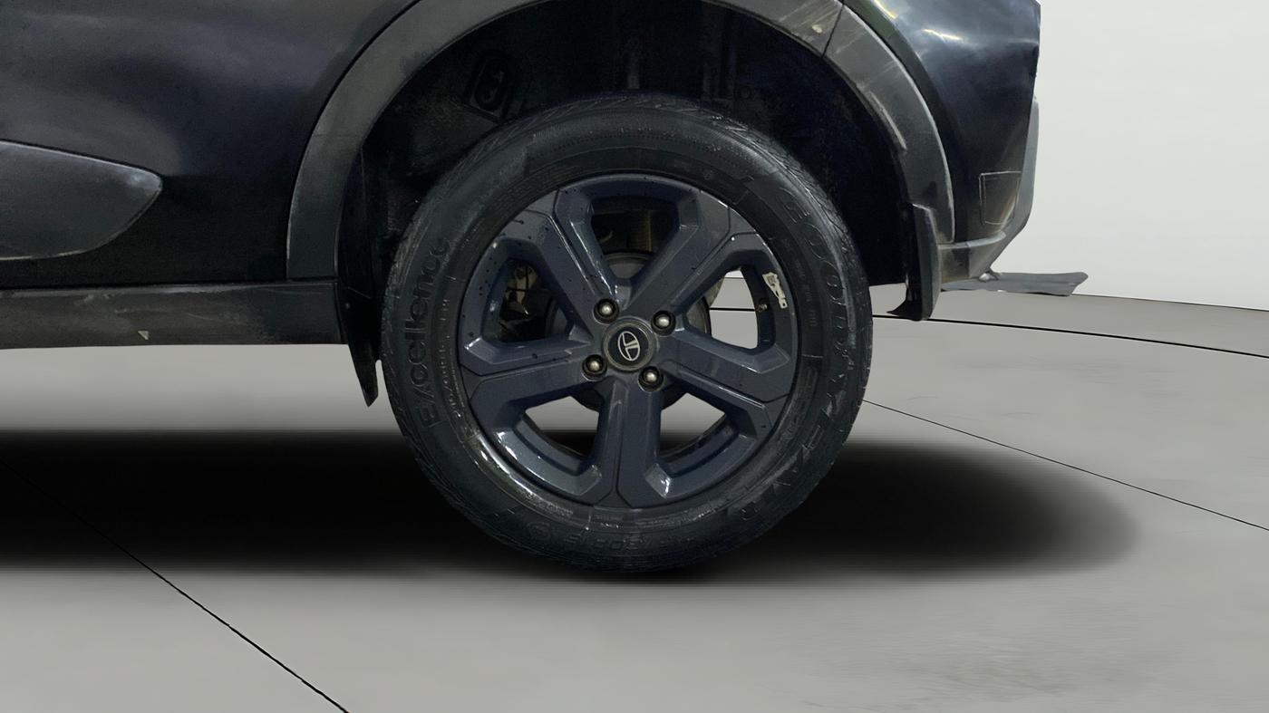 2023 Tata NEXON XZ PLUS PETROL SUNROOF DARK EDITION, Petrol, Manual, 93,667 km, Left Rear Wheel