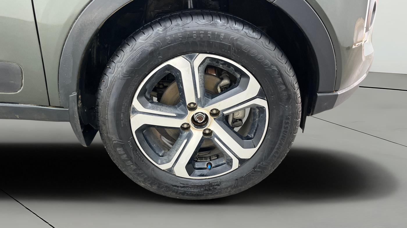 2021 Tata NEXON XZ PLUS PETROL SUNROOF, Petrol, Manual, 44,135 km, Right Front Wheel