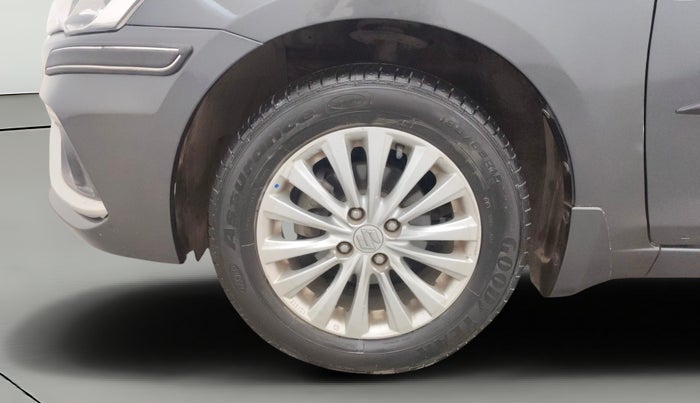 2022 Maruti Ciaz DELTA 1.5 SHVS MT PETROL, Petrol, Manual, 26,728 km, Left Front Wheel