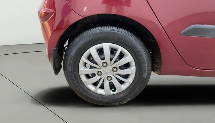 2015 Hyundai i10 SPORTZ 1.1, Petrol, Manual, 76,879 km, Right Rear Wheel