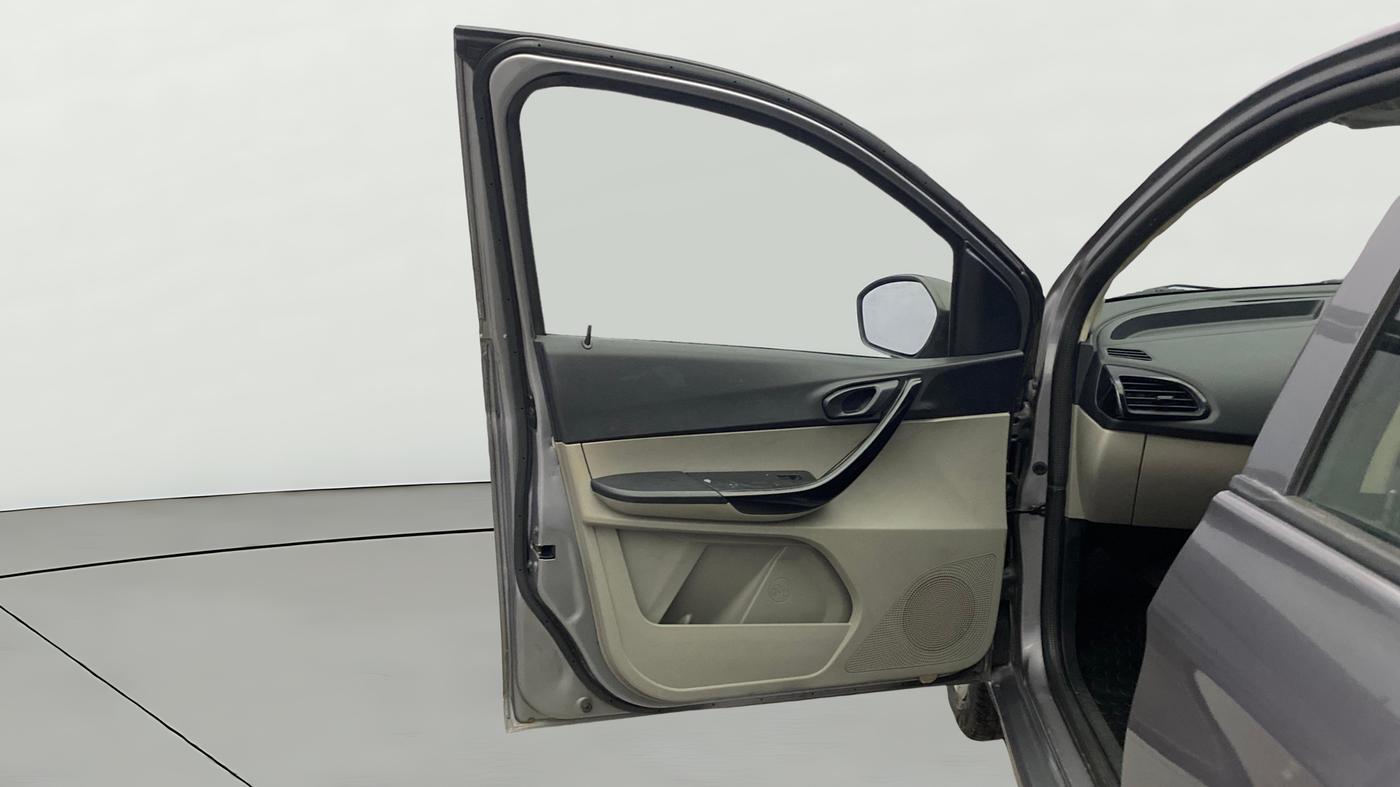 2019 Tata Tiago XT PETROL, Petrol, Manual, 1,03,955 km, LHS Front Door