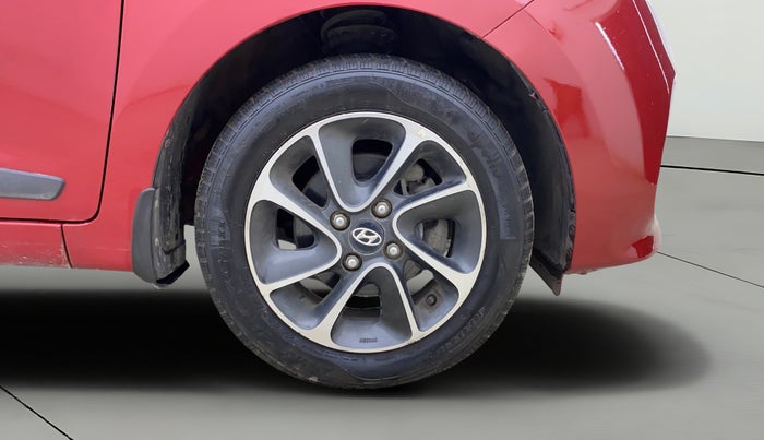 2017 Hyundai Grand i10 SPORTZ (O) AT 1.2 KAPPA VTVT, Petrol, Automatic, 9,340 km, Right Front Wheel