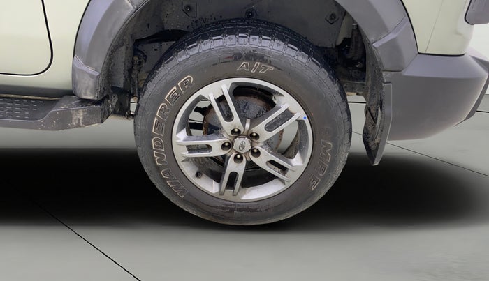 2022 Mahindra Thar LX D AT 4WD HT, Diesel, Automatic, 85,305 km, Left Rear Wheel