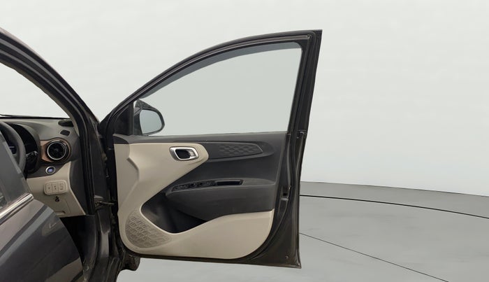 2023 Hyundai AURA SX 1.2 CNG, CNG, Manual, 78,017 km, RHS Front Door