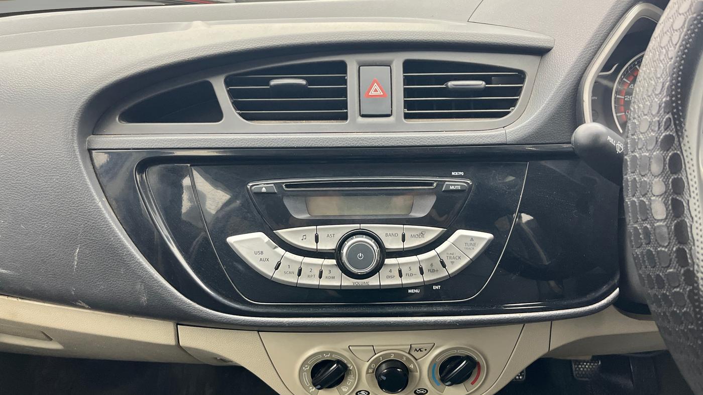 2017 Maruti Alto K10 VXI, Petrol, Manual, 1,00,893 km, Air Conditioner