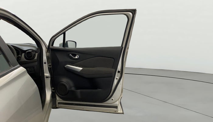 2019 Nissan Kicks XL 1.5, Petrol, Manual, 81,189 km, RHS Front Door