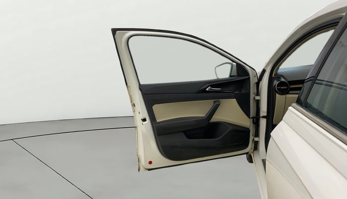 2022 Skoda SLAVIA STYLE 1.0L TSI AT, Petrol, Automatic, 41,072 km, LHS Front Door