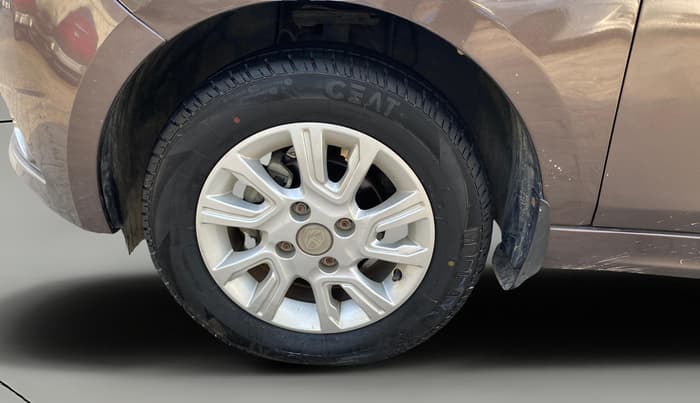 2018 Tata Tiago XZ PETROL, Petrol, Manual, 27,226 km, Left Front Wheel