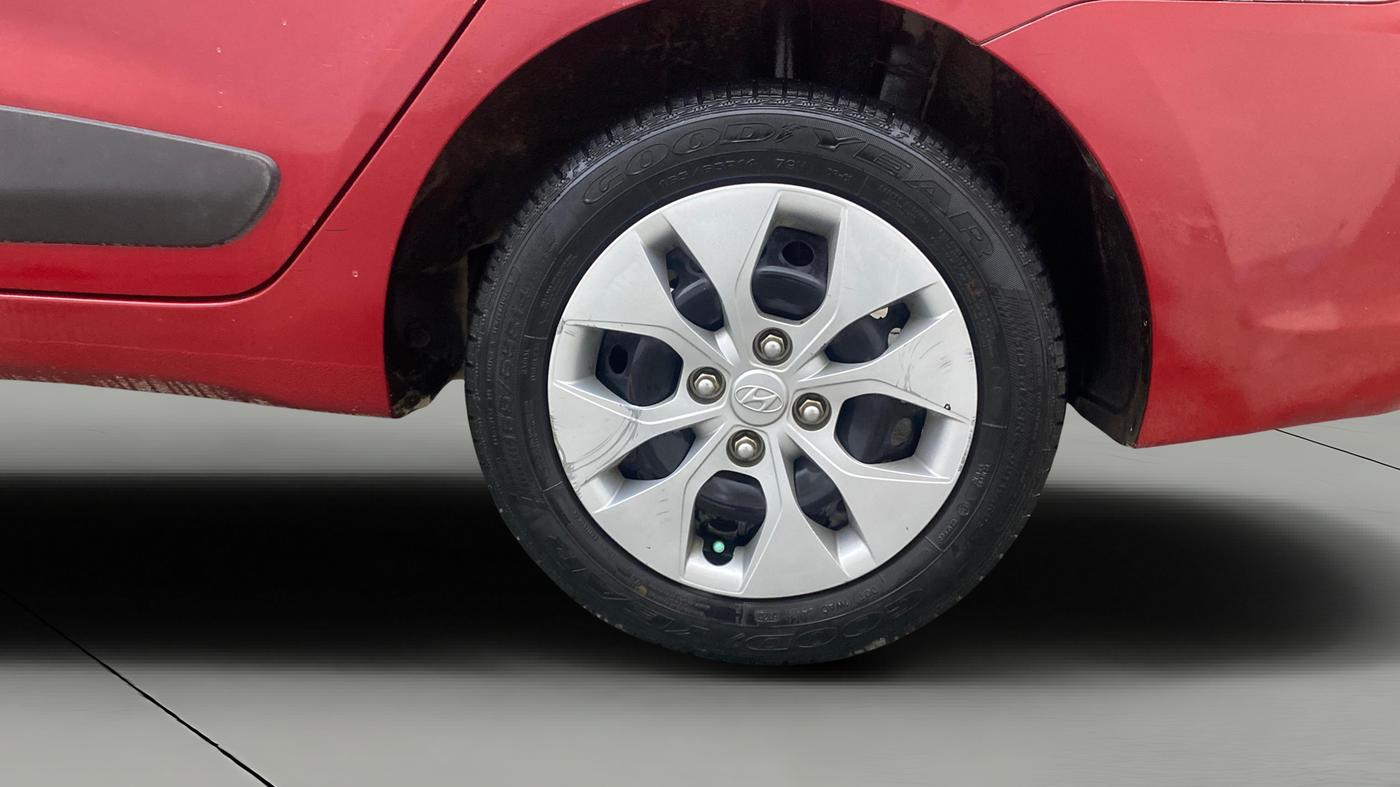 2016 Hyundai Xcent S AT 1.2, Petrol, Automatic, 46,911 km, Left Rear Wheel