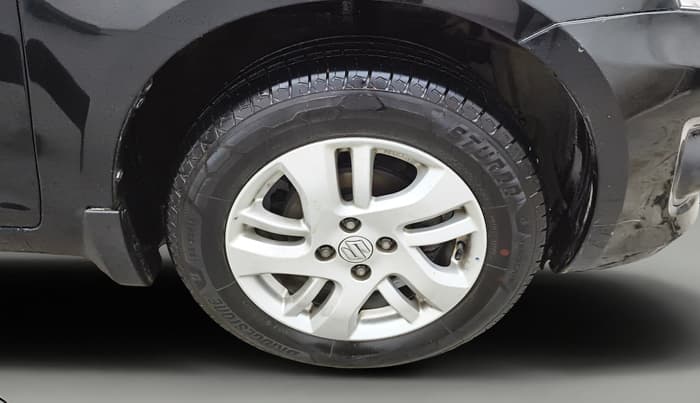 2015 Maruti Swift Dzire ZDI, Diesel, Manual, 86,638 km, Right Front Wheel
