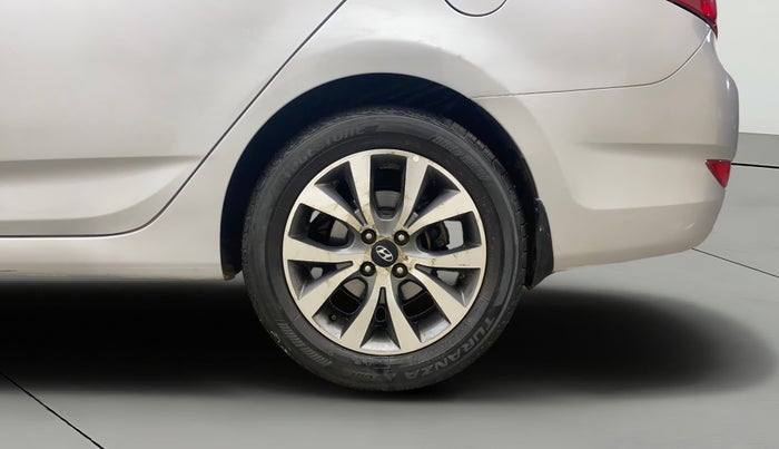 2014 Hyundai Verna FLUIDIC 1.6 CRDI SX, Diesel, Manual, 1,44,910 km, Left Rear Wheel