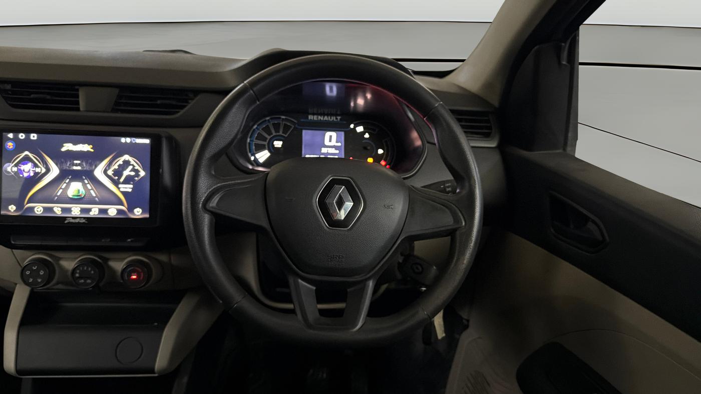 2023 Renault TRIBER RXE MT, Petrol, Manual, 39,754 km, Steering Wheel Close Up