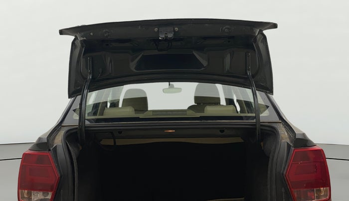 2018 Volkswagen Ameo HIGHLINE PLUS 1.5L AT 16 ALLOY, Diesel, Automatic, 1,09,788 km, Boot Door Open