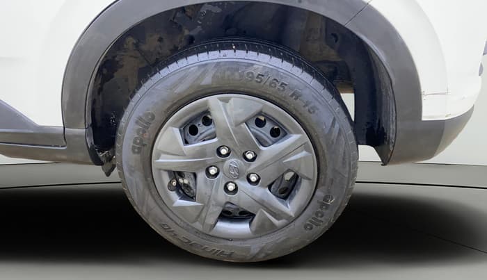 2023 Hyundai VENUE S(O) 1.2, Petrol, Manual, 39,081 km, Left Rear Wheel