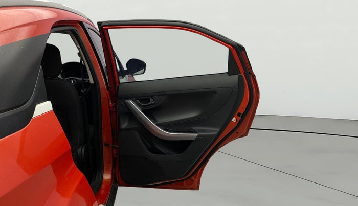 2022 Tata NEXON XMA SUNROOF PETROL, Petrol, Automatic, 37,447 km, RHS Rear Door