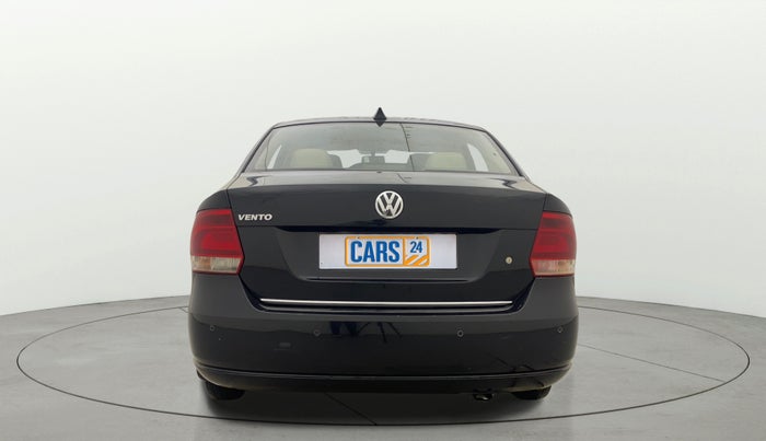 2014 Volkswagen Vento HIGHLINE 1.6 MPI, Petrol, Manual, 1,05,619 km, Back/Rear