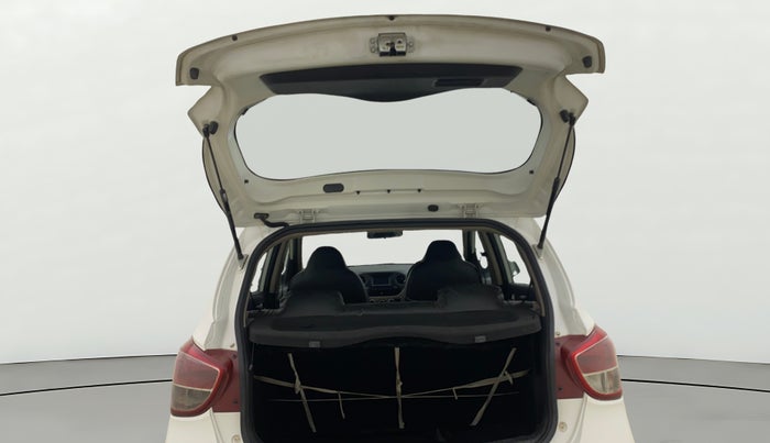 2017 Hyundai Grand i10 SPORTZ 1.2 KAPPA VTVT, Petrol, Manual, 1,36,006 km, Boot Door Open