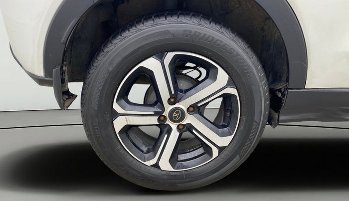 2021 Tata NEXON XZA PLUS PETROL DUAL TONE, Petrol, Automatic, 25,840 km, Right Rear Wheel