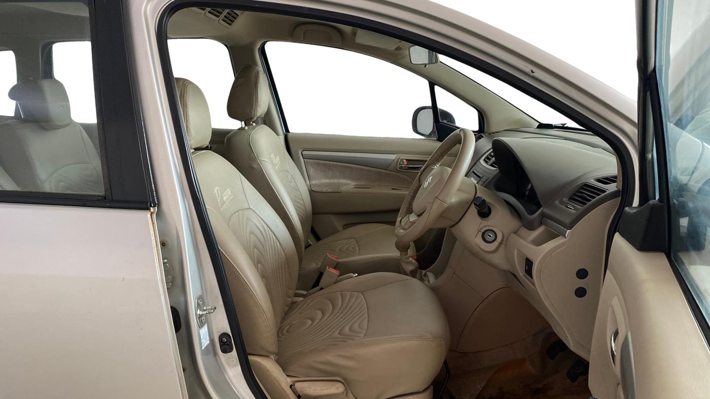 2015 Maruti Ertiga VXI, Petrol, Manual, 46,366 km, Right Side Front Door Cabin