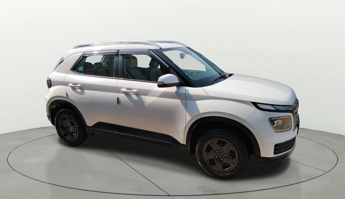 2024 Hyundai VENUE SX 1.2 PETROL, Petrol, Manual, 55,647 km, SRP