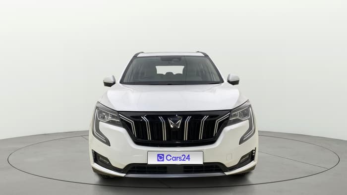 2023 Mahindra XUV700 AX 7 LUXURY P AT 7 STR, Petrol, Automatic, 64,141 km, Front