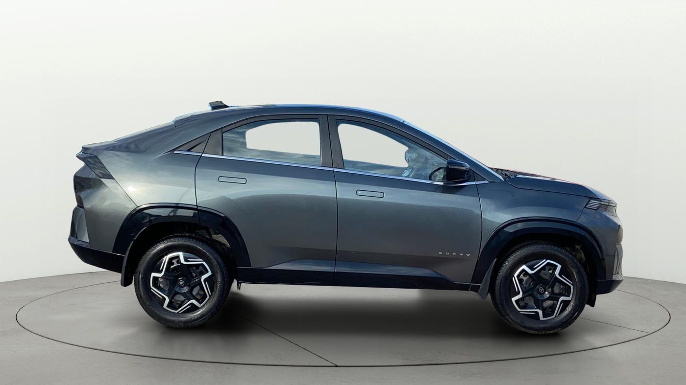 2025 Tata Curvv Pure Plus 1.2 Petrol 7DCA, Petrol, Automatic, 12,511 km, Right Side View