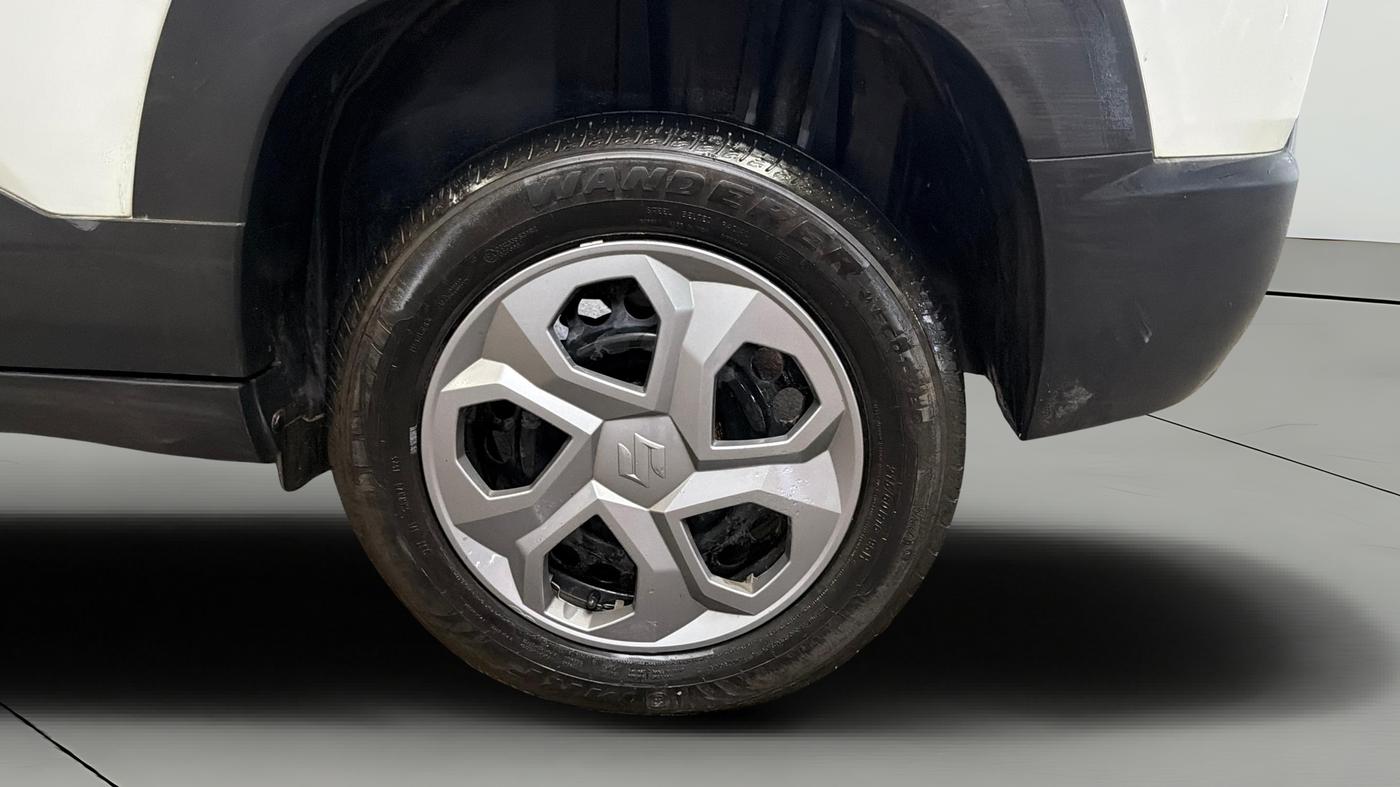 2025 Maruti BREZZA VXI S-CNG, CNG, Manual, 24,286 km, Left Rear Wheel