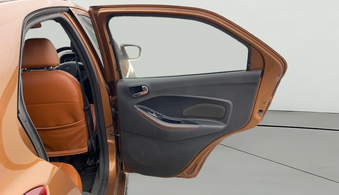 2018 Ford FREESTYLE TITANIUM 1.2 PETROL, Petrol, Manual, 88,346 km, RHS Rear Door