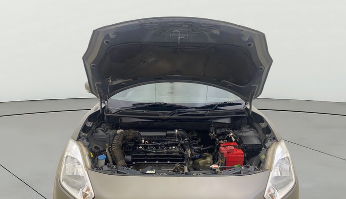 2018 Maruti Swift VXI AMT, Petrol, Automatic, 1,08,777 km, Open Bonet