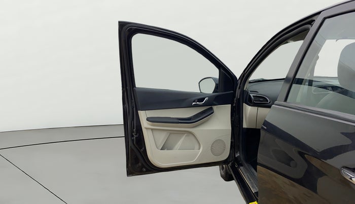 2023 Tata Tiago XZ PLUS CNG, CNG, Manual, 35,408 km, LHS Front Door