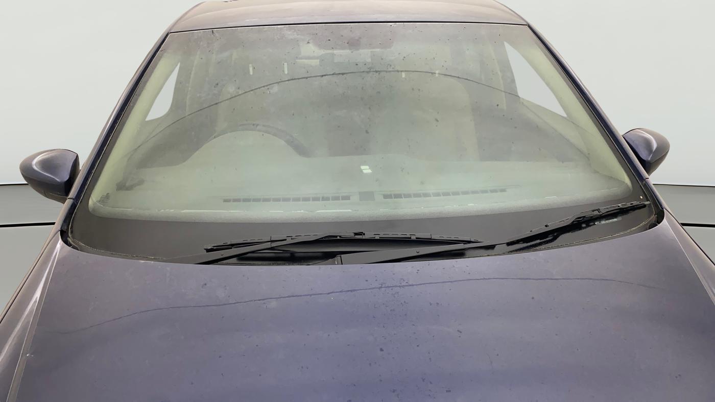2015 Volkswagen Vento HIGHLINE PETROL AT, Petrol, Automatic, 64,067 km, Front Windshield