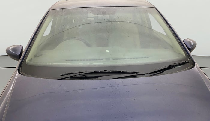 2015 Volkswagen Vento HIGHLINE PETROL AT, Petrol, Automatic, 64,067 km, Front Windshield