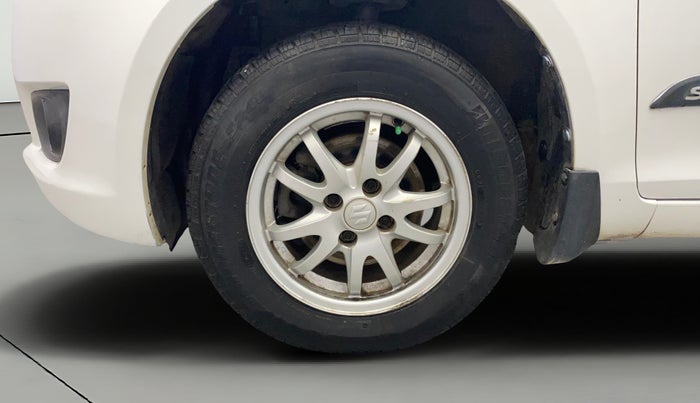 2013 Maruti Swift VXI, Petrol, Manual, 79,274 km, Left Front Wheel
