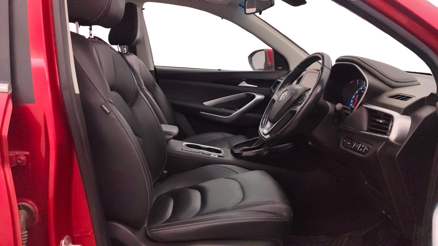 2019 MG HECTOR SHARP 1.5 DCT PETROL, Petrol, Automatic, 1,36,011 km, Right Side Front Door Cabin