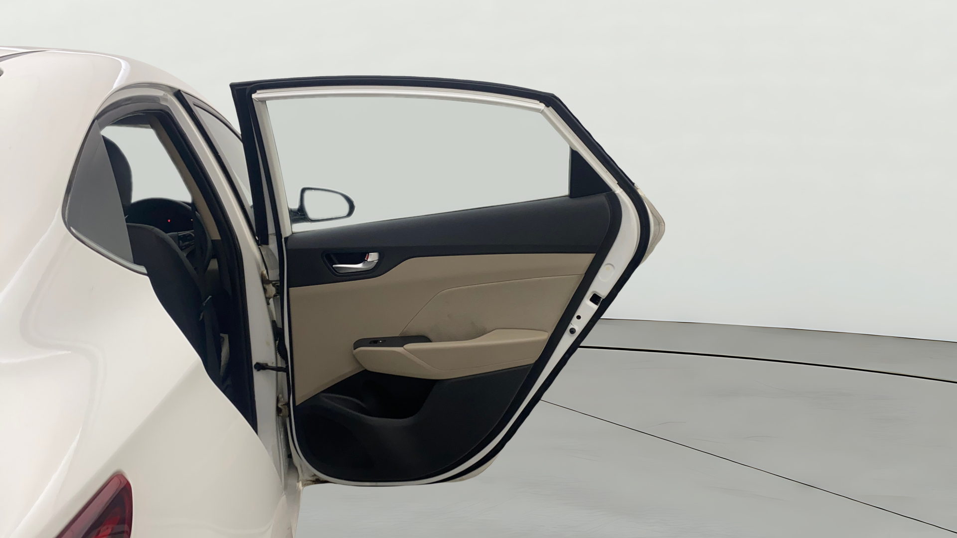 camera-RHS-Rear-Door