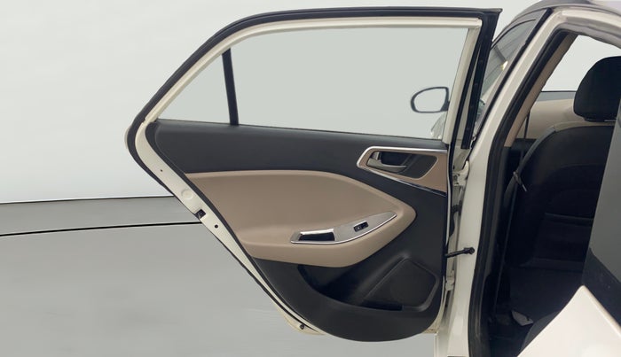 2017 Hyundai Elite i20 MAGNA 1.4 AT, Petrol, Automatic, 33,734 km, LHS Rear Door