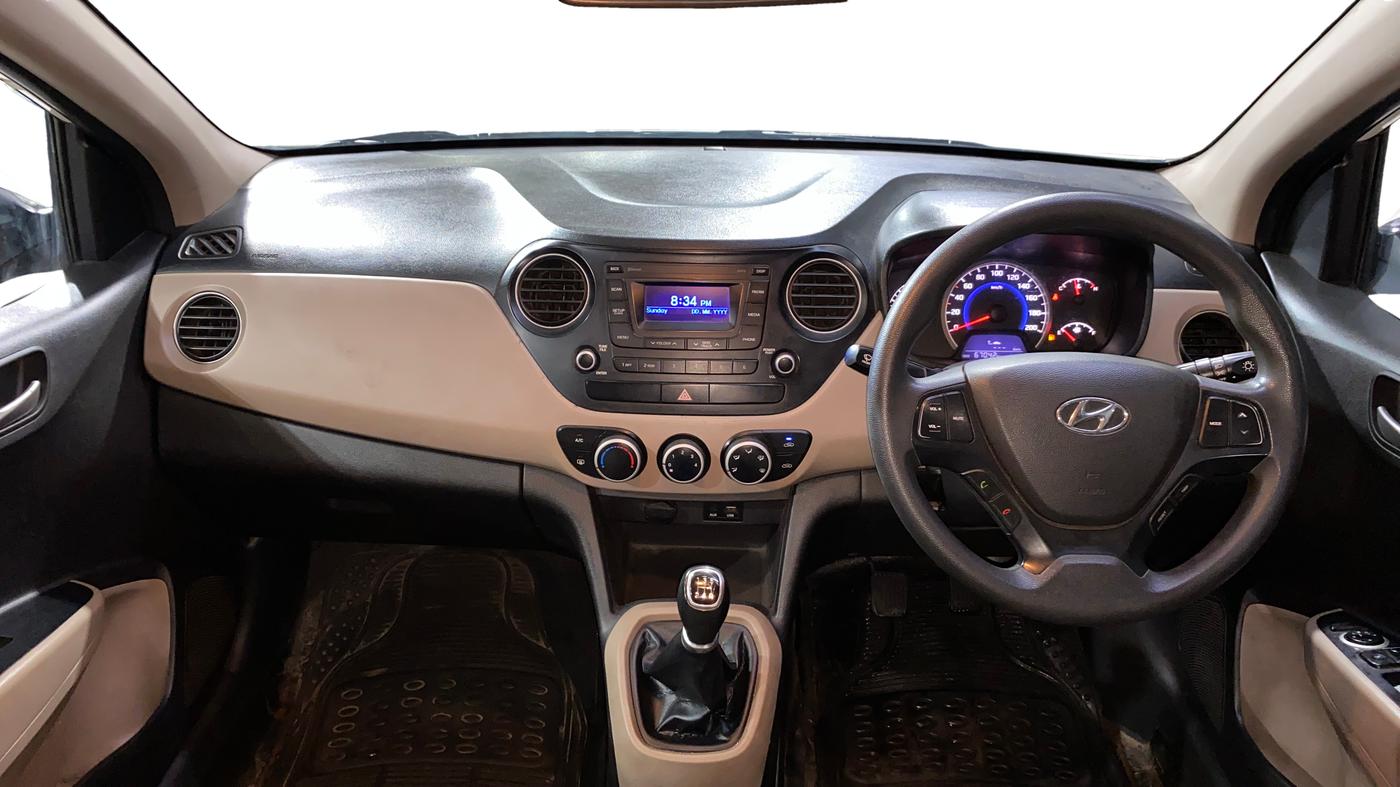 2016 Hyundai Grand i10 SPORTZ 1.2 KAPPA VTVT, Petrol, Manual, 67,042 km, Dashboard