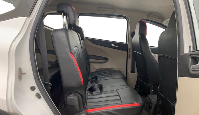 2022 Renault TRIBER RXZ, Petrol, Manual, 18,267 km, Right Side Rear Door Cabin