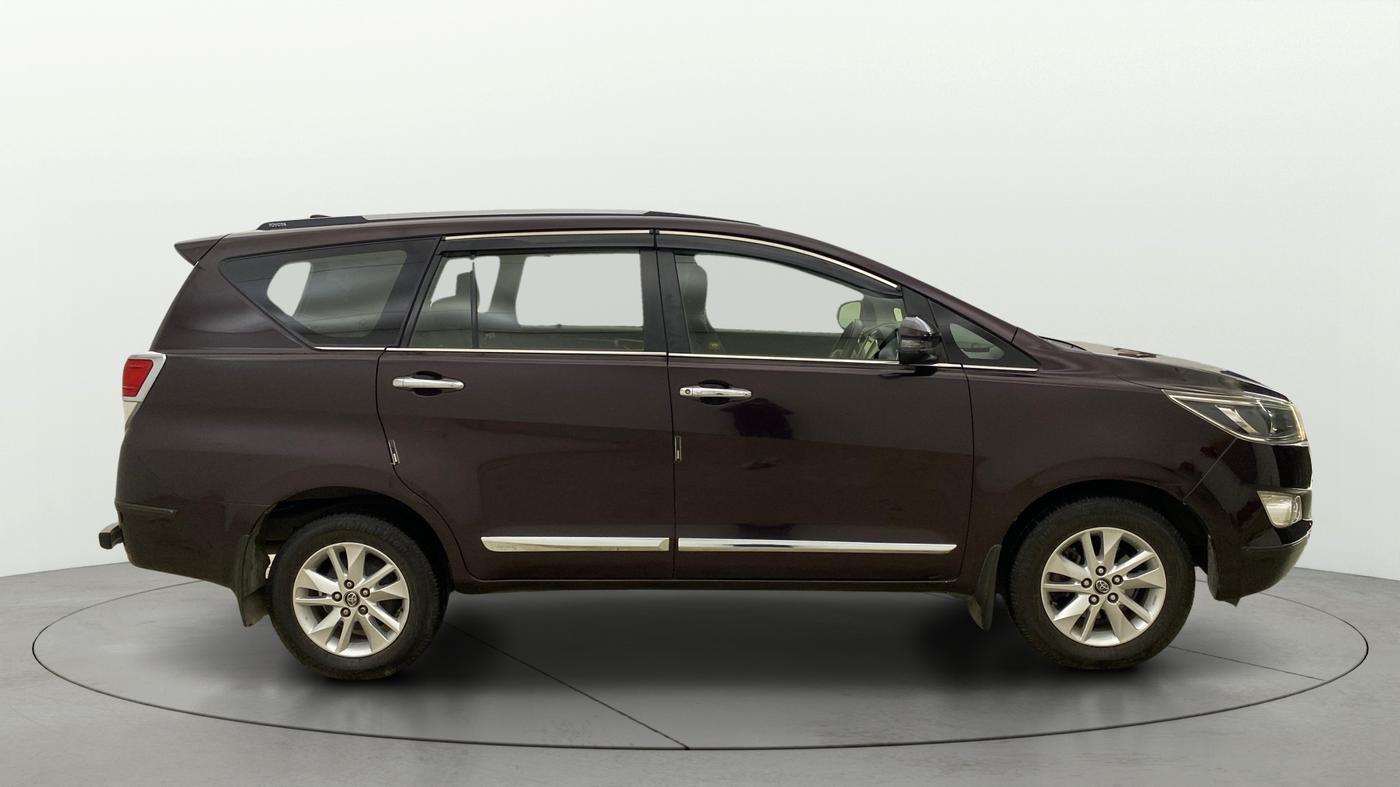2019 Toyota Innova Crysta 2.4 VX 8 STR, Diesel, Manual, 80,404 km, Right Side View