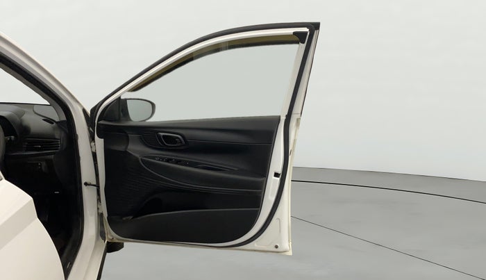 2021 Hyundai NEW I20 SPORTZ 1.2 AT, Petrol, Automatic, 23,673 km, RHS Front Door