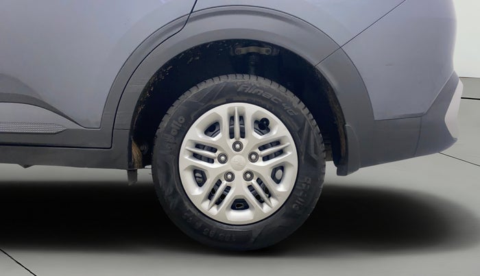 2023 KIA CARENS PRESTIGE 1.5 PETROL 7 STR, Petrol, Manual, 28,269 km, Left Rear Wheel